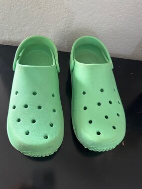 Lightweight Ventilated Slip-On Sandals in Mint